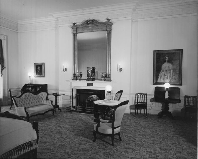 The Lincoln Bedroom Refurbishing a Famous White House Room White