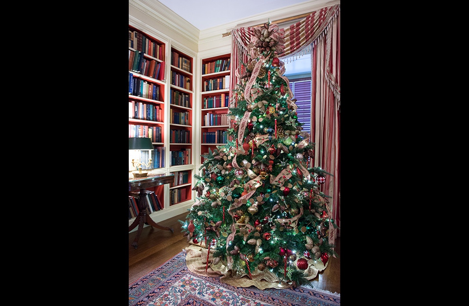 The 2013 Holiday Season Christmas Tree in the White House White